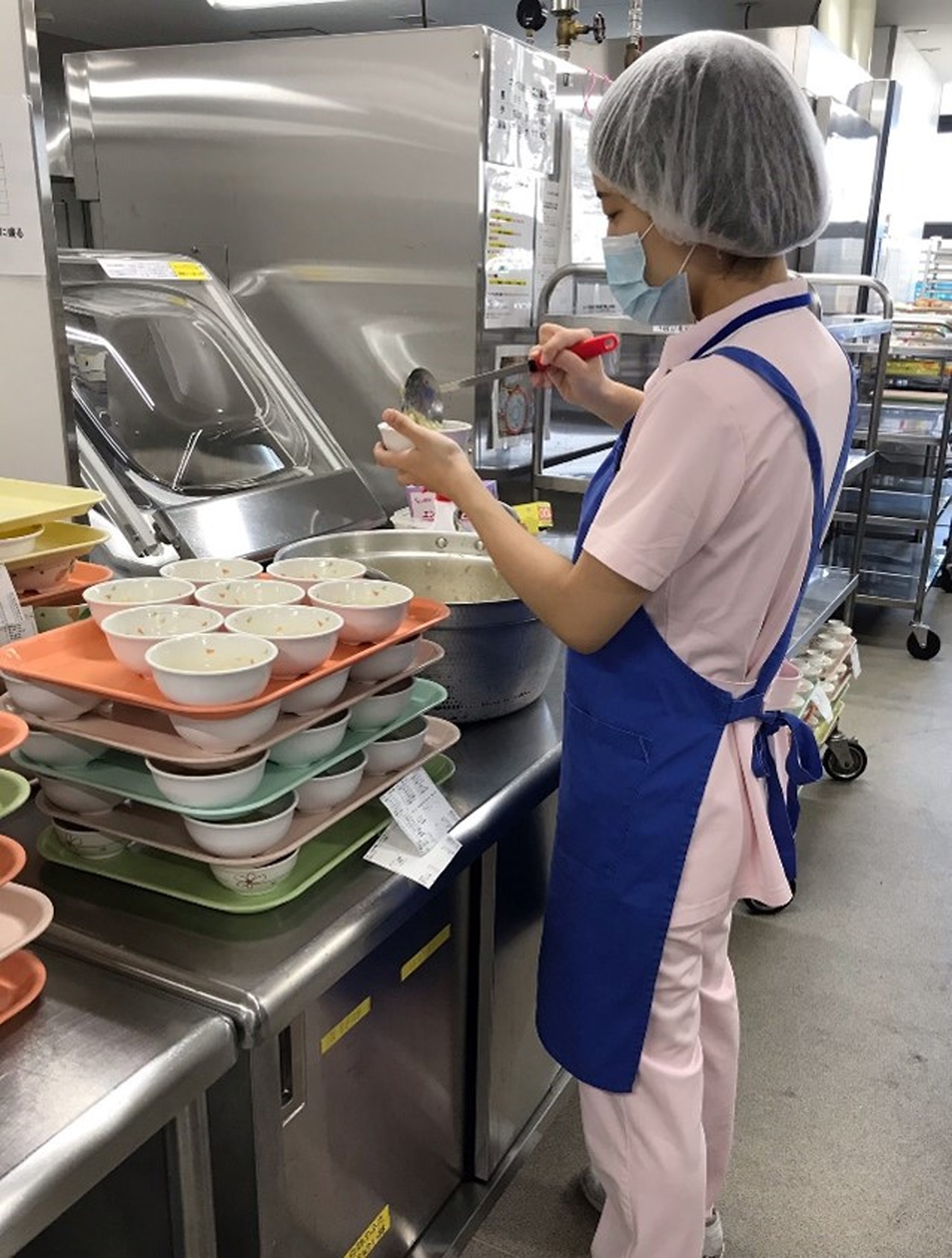 Dietitian meal preparation — high-resolution reference photography